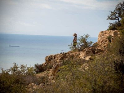 tamraght-hiking-coastline-view-girl